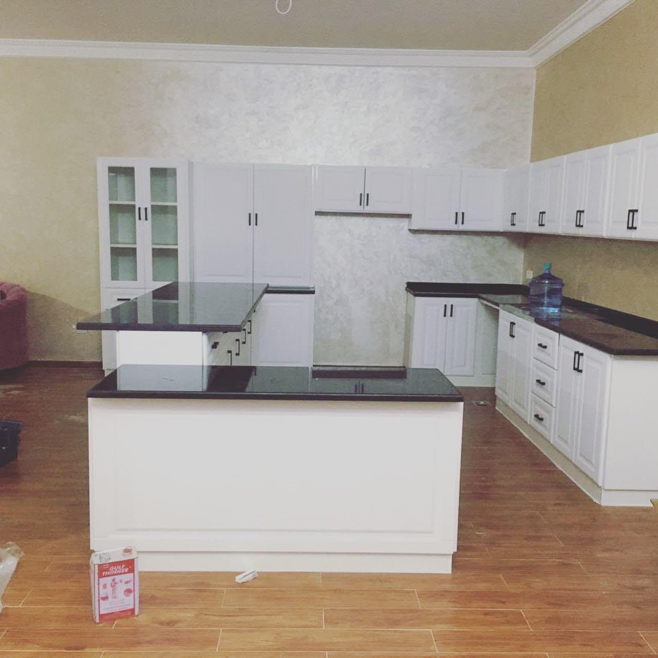Wooden doors and furniture repair services in Dubai and Abu Dhabi